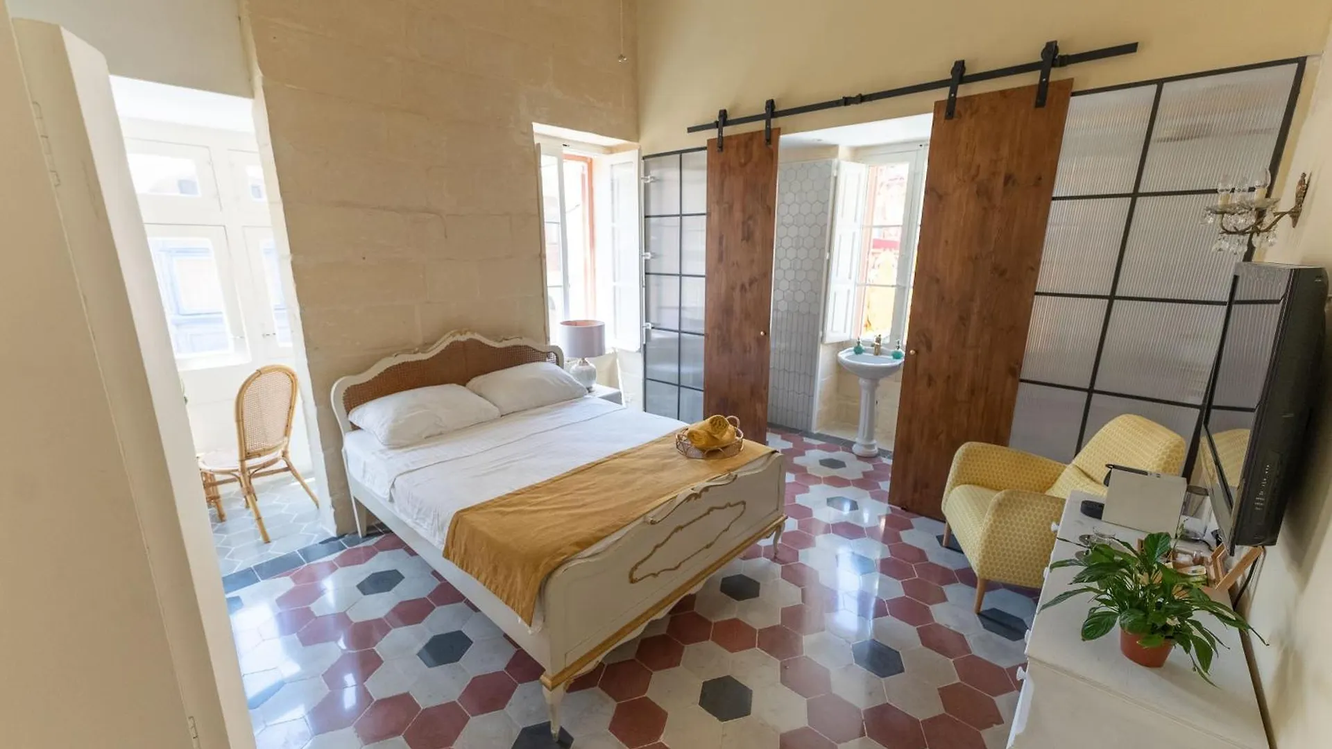 Pensjonat Tinja Bnb Sliema