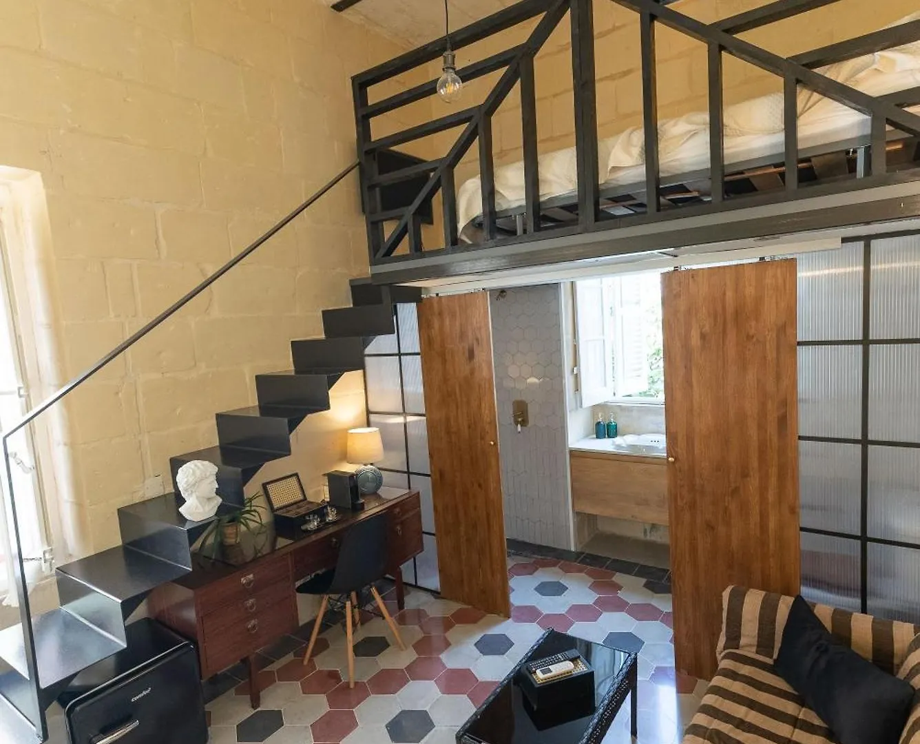 Pensjonat Tinja Bnb Sliema Malta
